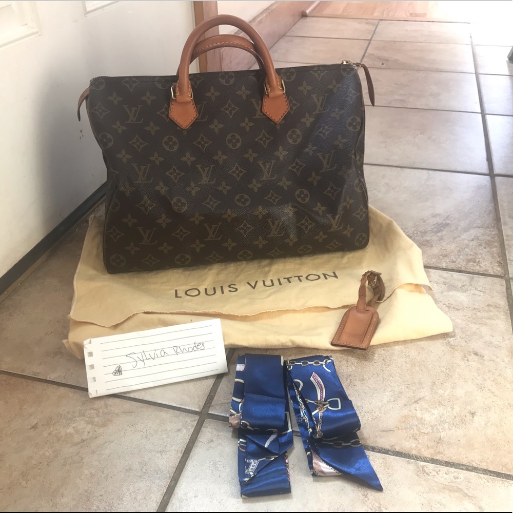 Authentic Louis Voutton Speedy 35